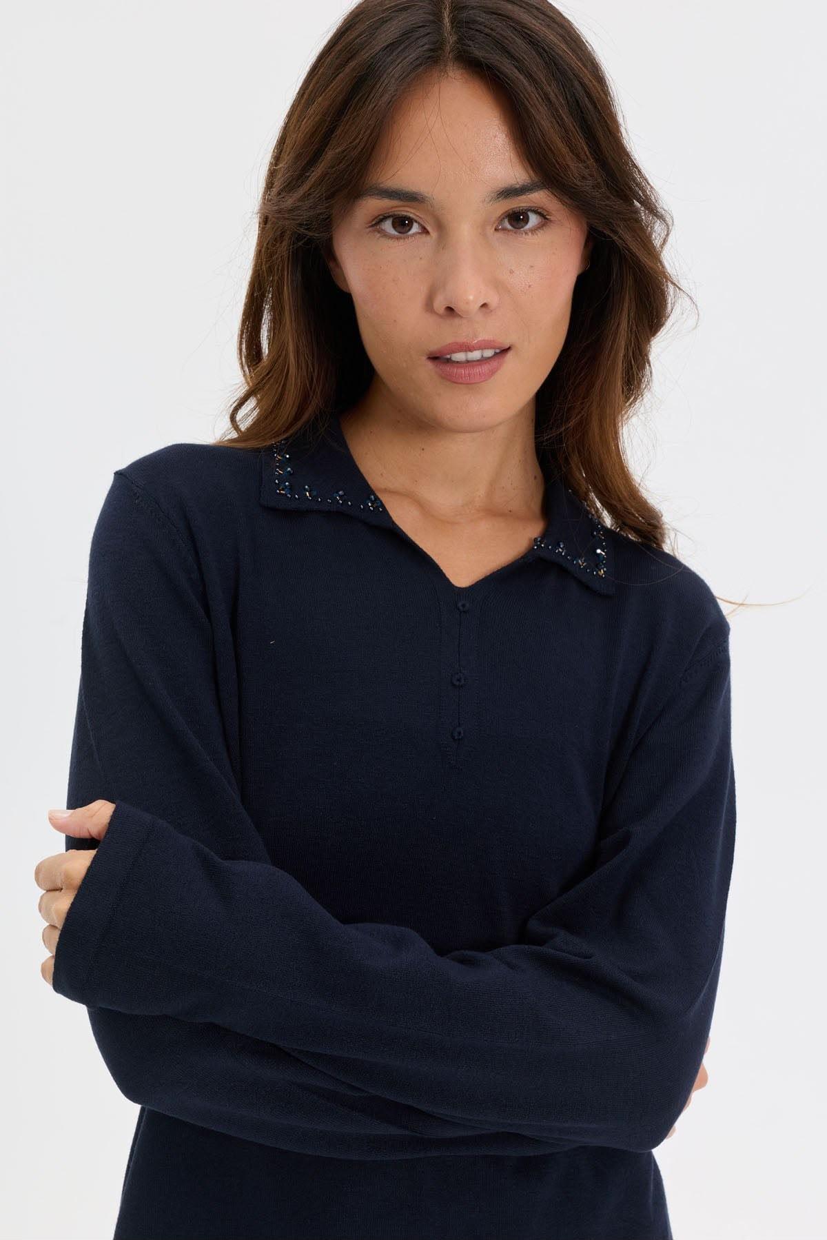 desen-triko-kadin-polo-yaka-yakasi-boncuk-islemeli-likrali-bluz-26656-3112.jpg
