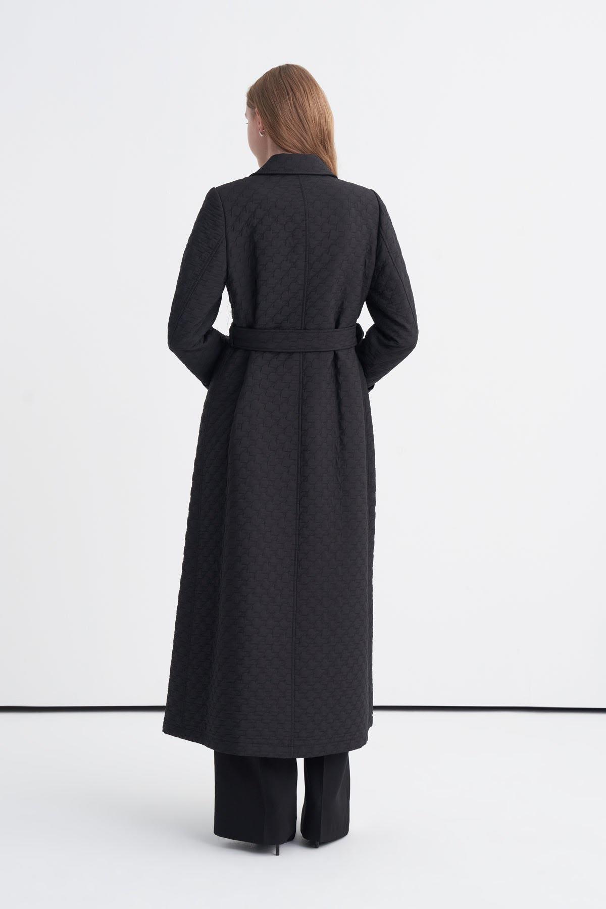 zuhre-kemerli-yaka-detayli-kapitone-trenckot-14008-3659.jpg